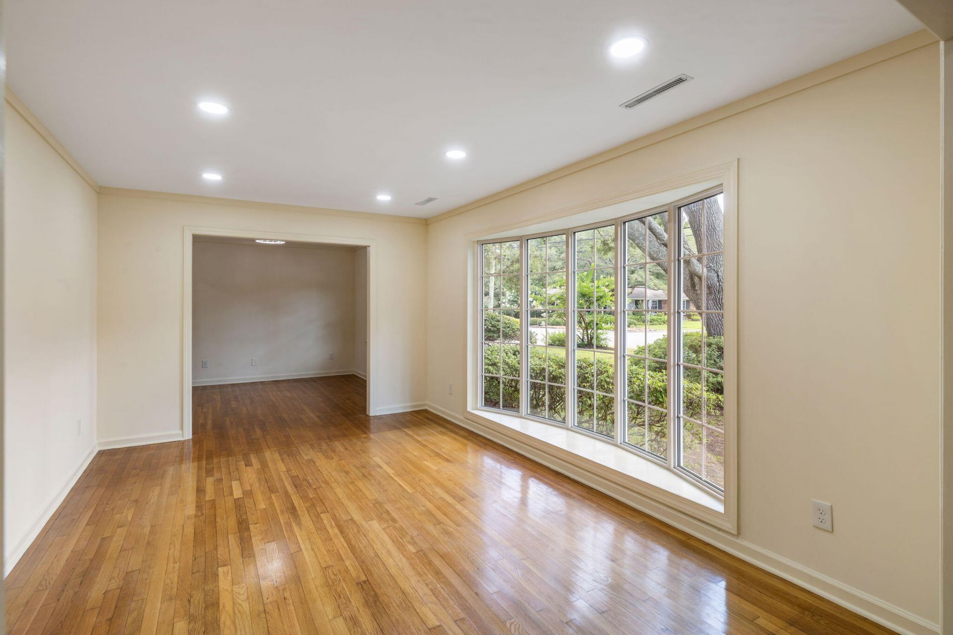 1335 Old Colony Road Photo 5