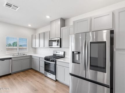 7745 Wandering Way, Reno, NV 89506 Photo