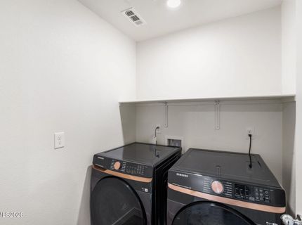 7745 Wandering Way, Reno, NV 89506 Photo