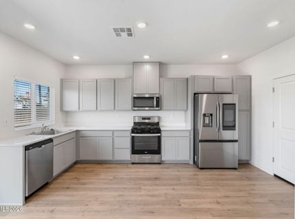 7745 Wandering Way, Reno, NV 89506 Photo