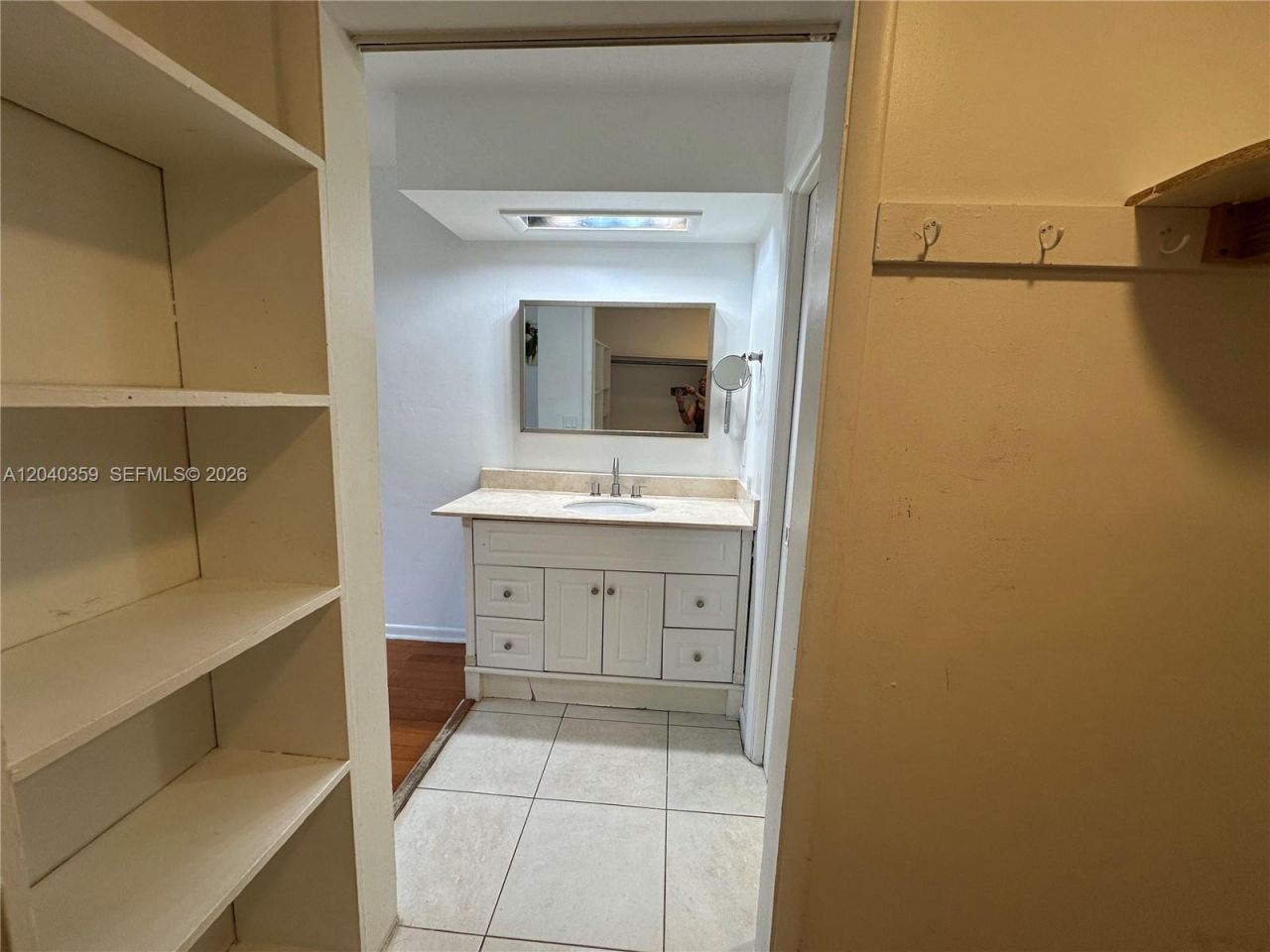 819 NE 8th St, Unit 2, Hallandale Beach, FL 33009 Photo