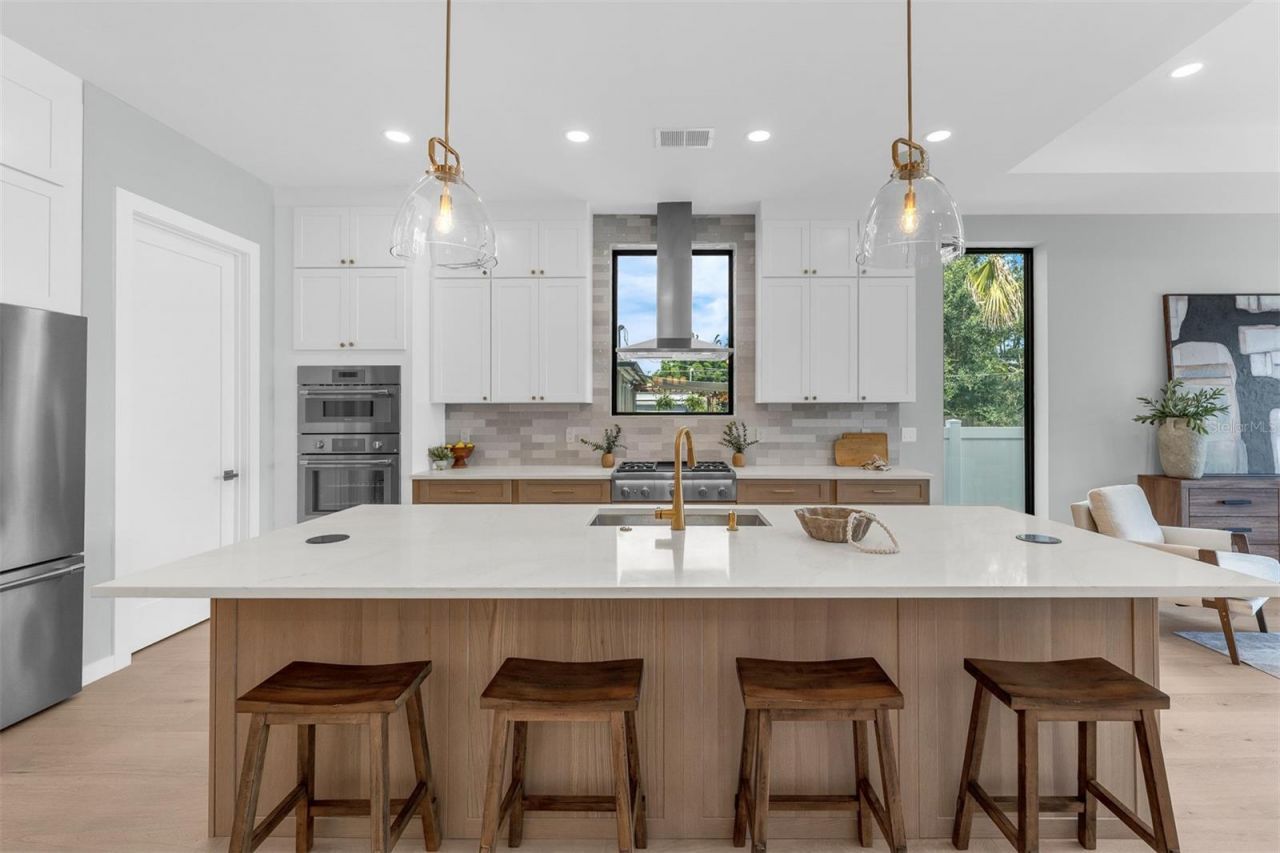 9 E Steele Street, Orlando, FL 32804 Photo
