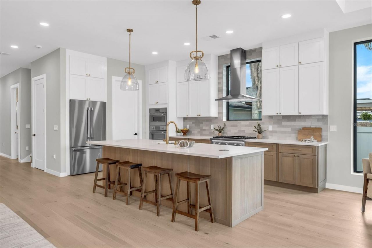 9 E Steele Street, Orlando, FL 32804 Photo
