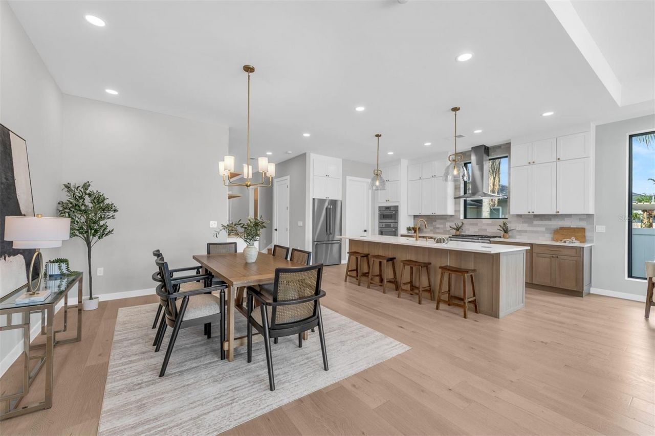9 E Steele Street, Orlando, FL 32804 Photo