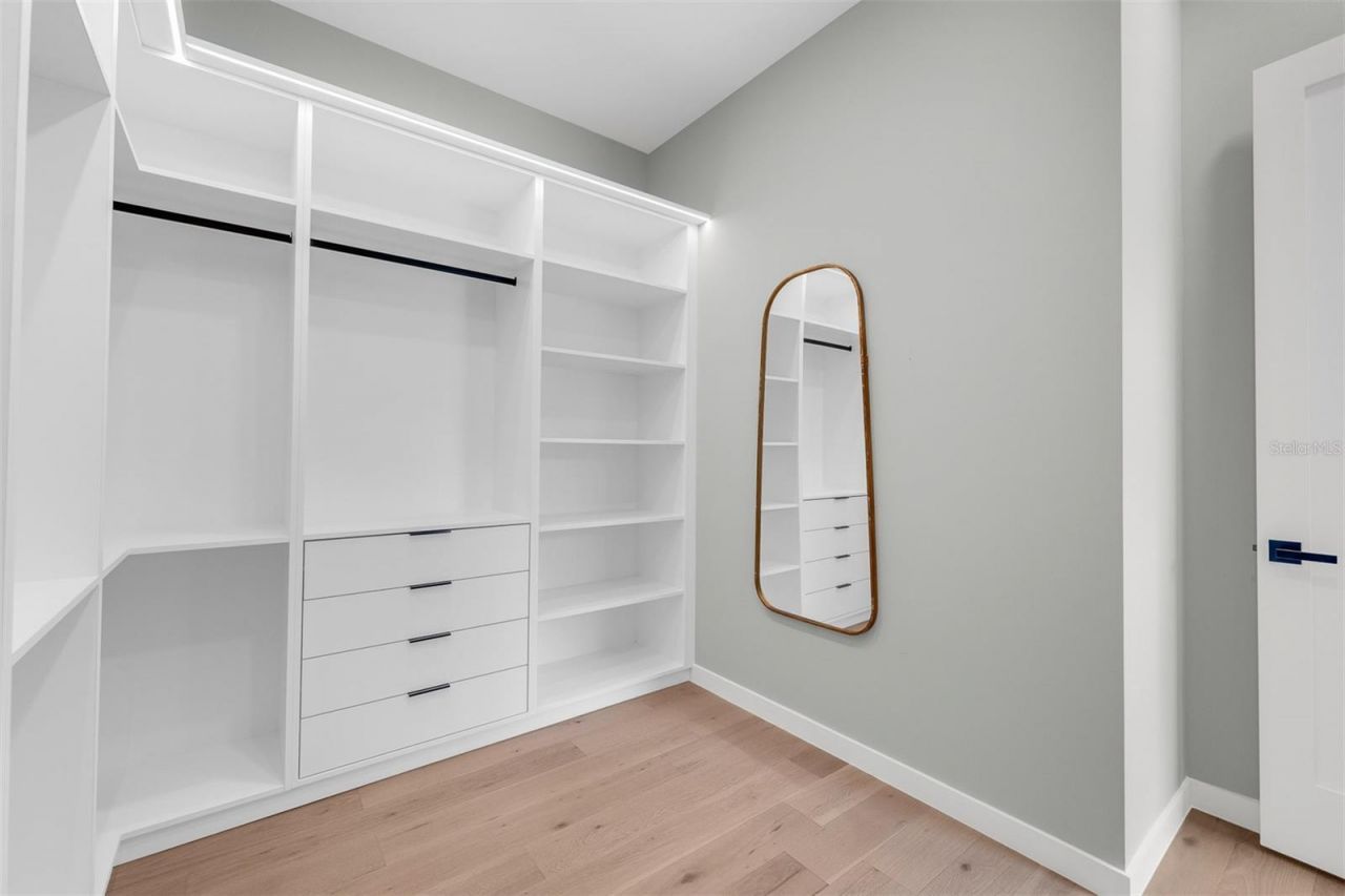 9 E Steele Street, Orlando, FL 32804 Photo