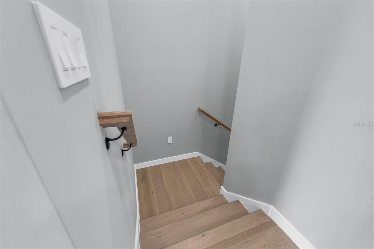 9 E Steele Street, Orlando, FL 32804 Photo