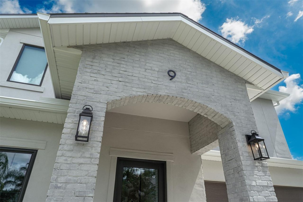 9 E Steele Street, Orlando, FL 32804 Photo
