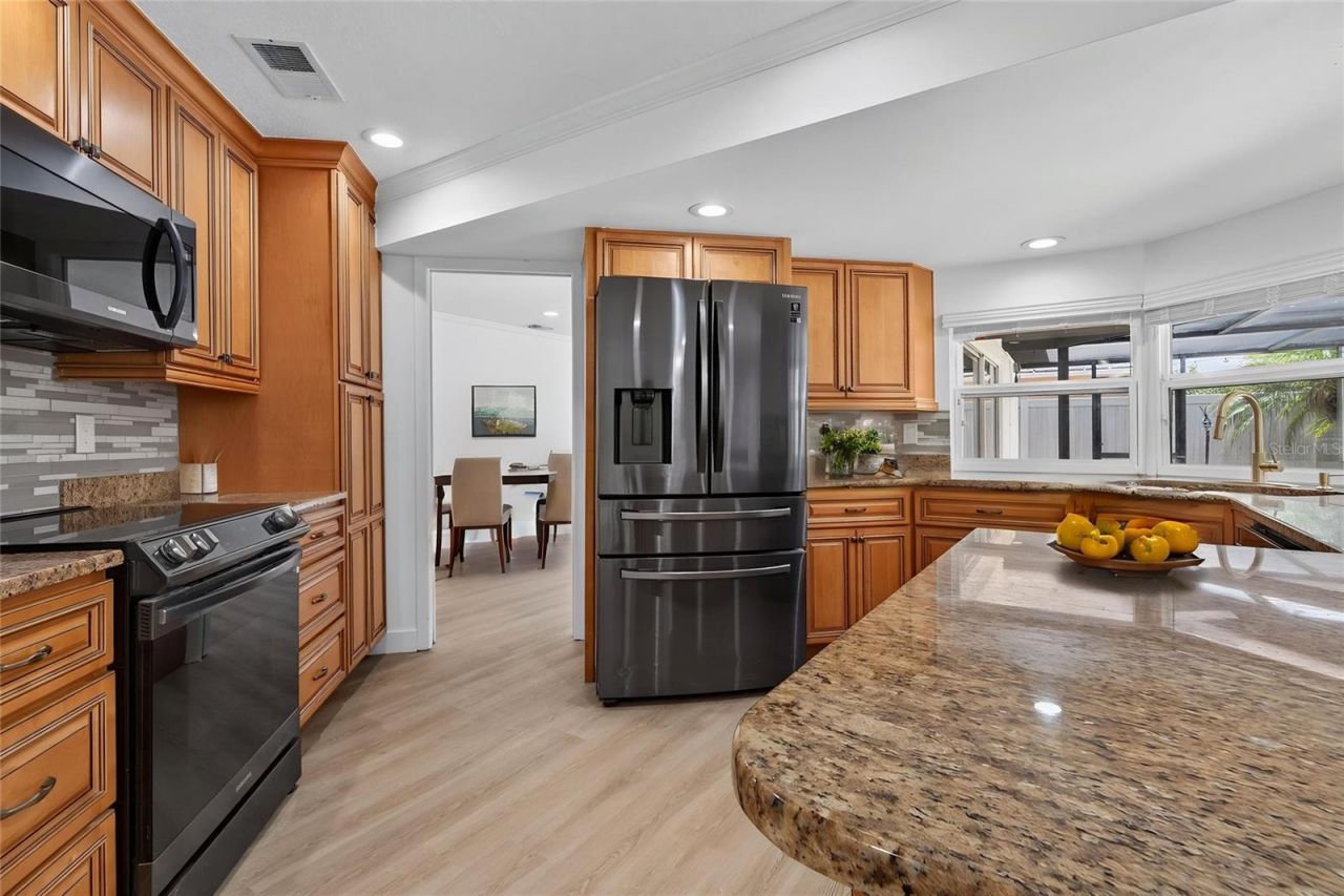 12114 Rhonda Terrace, Seminole, FL 33772 Photo