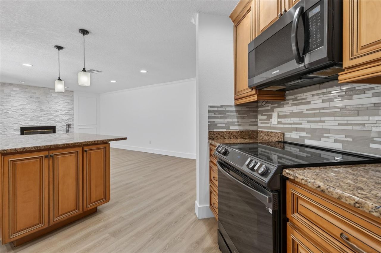 12114 Rhonda Terrace, Seminole, FL 33772 Photo