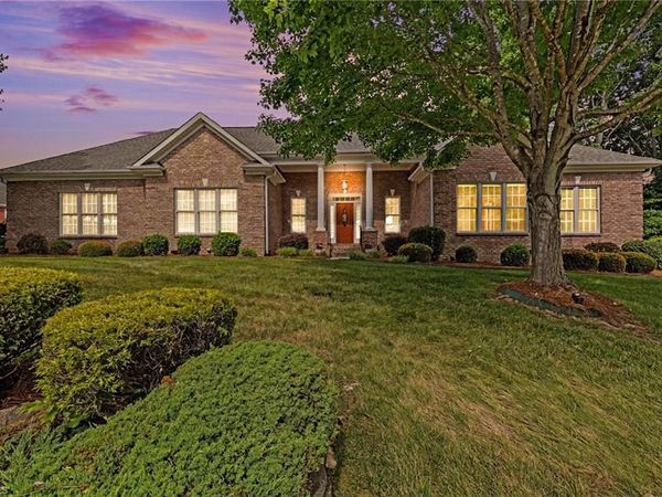 121 N Wildcat Run Court , Advance, NC 27006