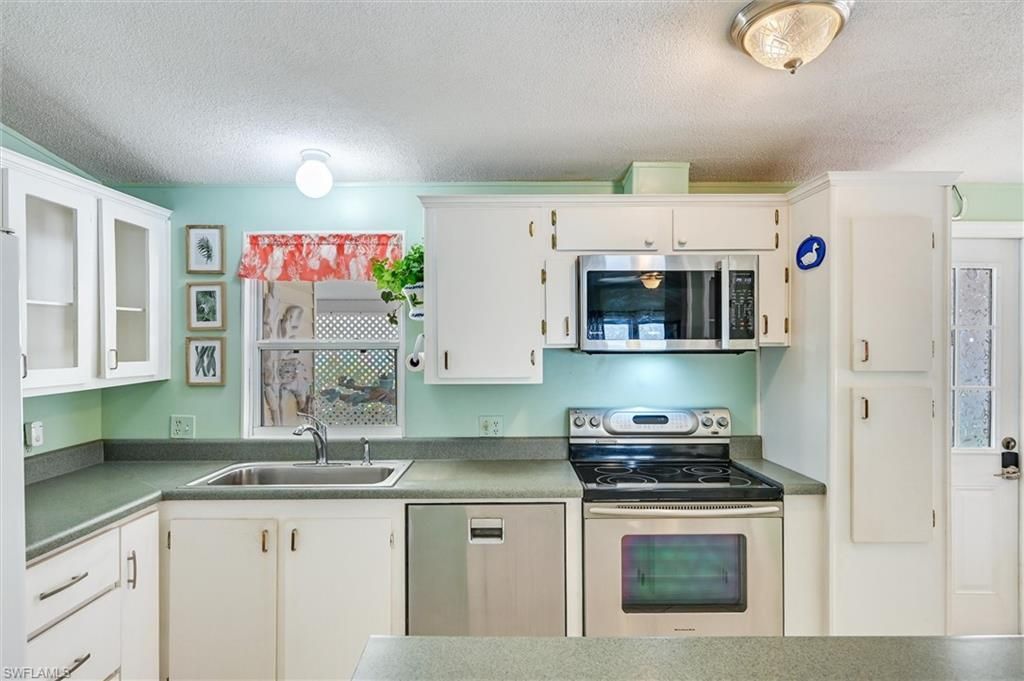 148 Seven Seas Way , Naples, FL 34104 Photo
