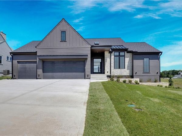 11706 W 181st Terrace, Overland Park, KS 66013