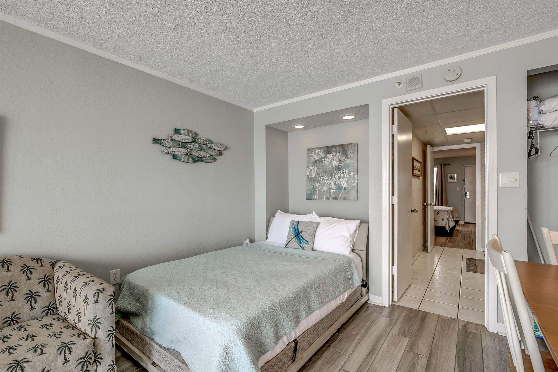 2300 N Ocean Blvd.  Photo 10
