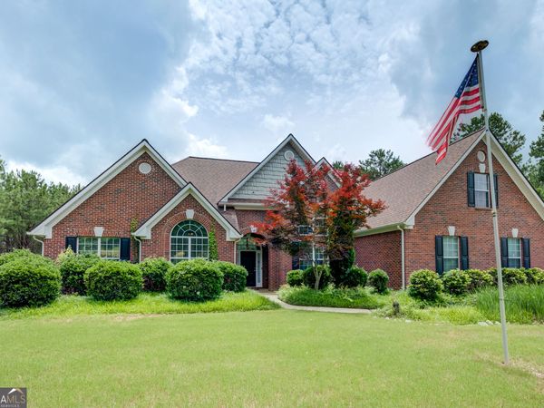 148 Marie Farms North Drive, Newnan, GA 30268