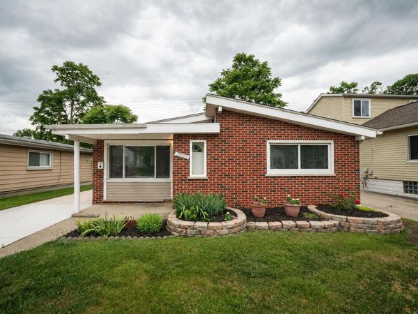 23723 Reynolds Avenue, Hazel Park, MI 48030