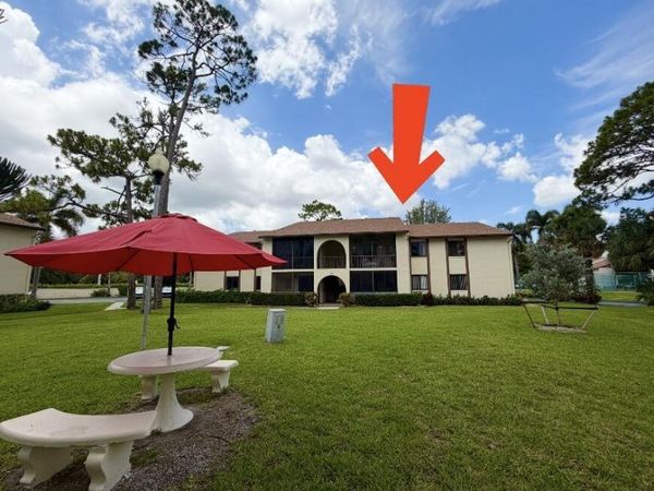 301 Knotty Pine Circle, Unit B-2, Greenacres, FL 33463