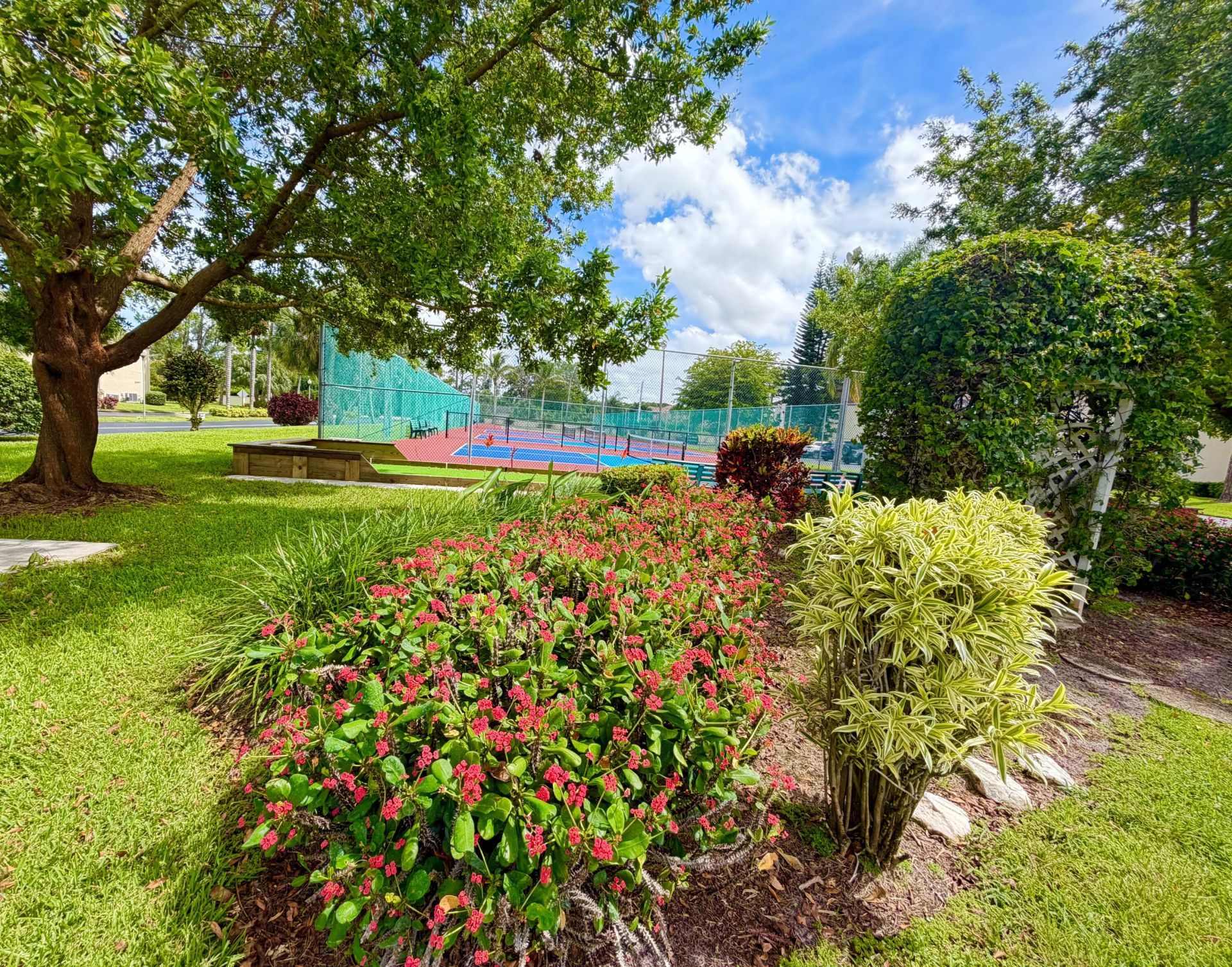 301 Knotty Pine Circle, Unit B-2, Greenacres, FL 33463 Photo