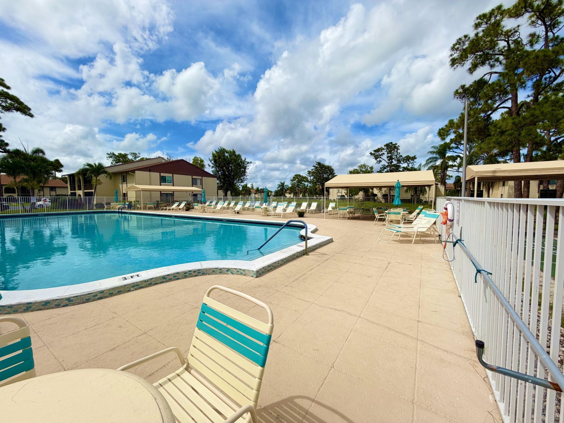 301 Knotty Pine Circle, Unit B-2, Greenacres, FL 33463 Photo