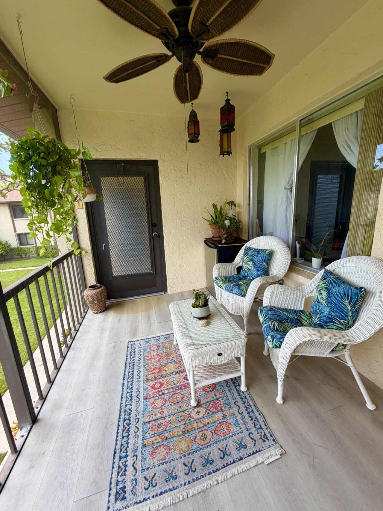 301 Knotty Pine Circle, Unit B-2, Greenacres, FL 33463 Photo