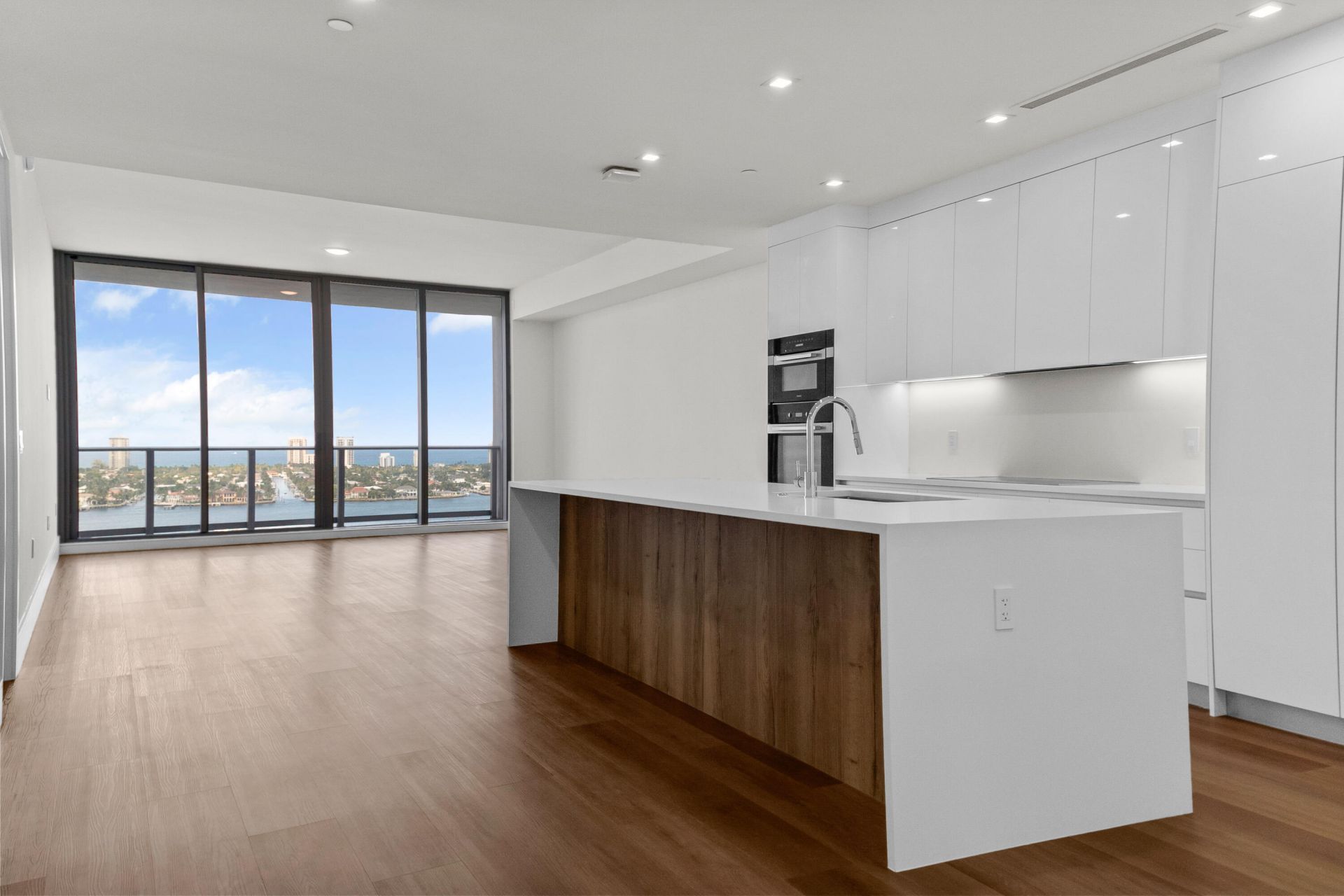 220 Lake Shore Drive, Unit 1908, Lake Park, FL 33403 Photo