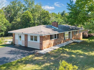 121 Ridgeview Road, Hurt, VA 24563