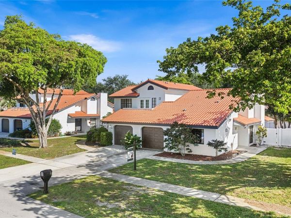 443 NE 38th Street , Boca Raton, FL 33431