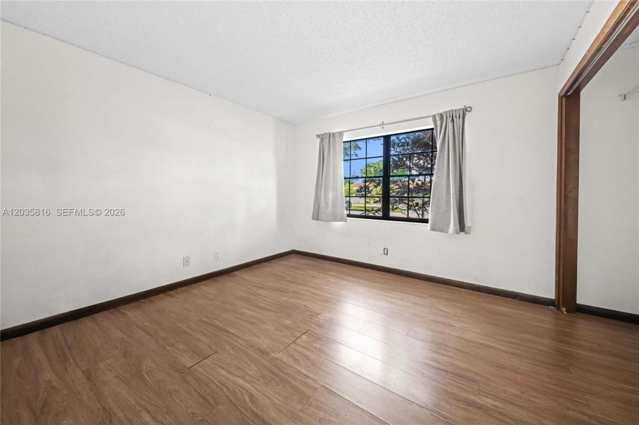 443 NE 38th Street , Boca Raton, FL 33431 Photo