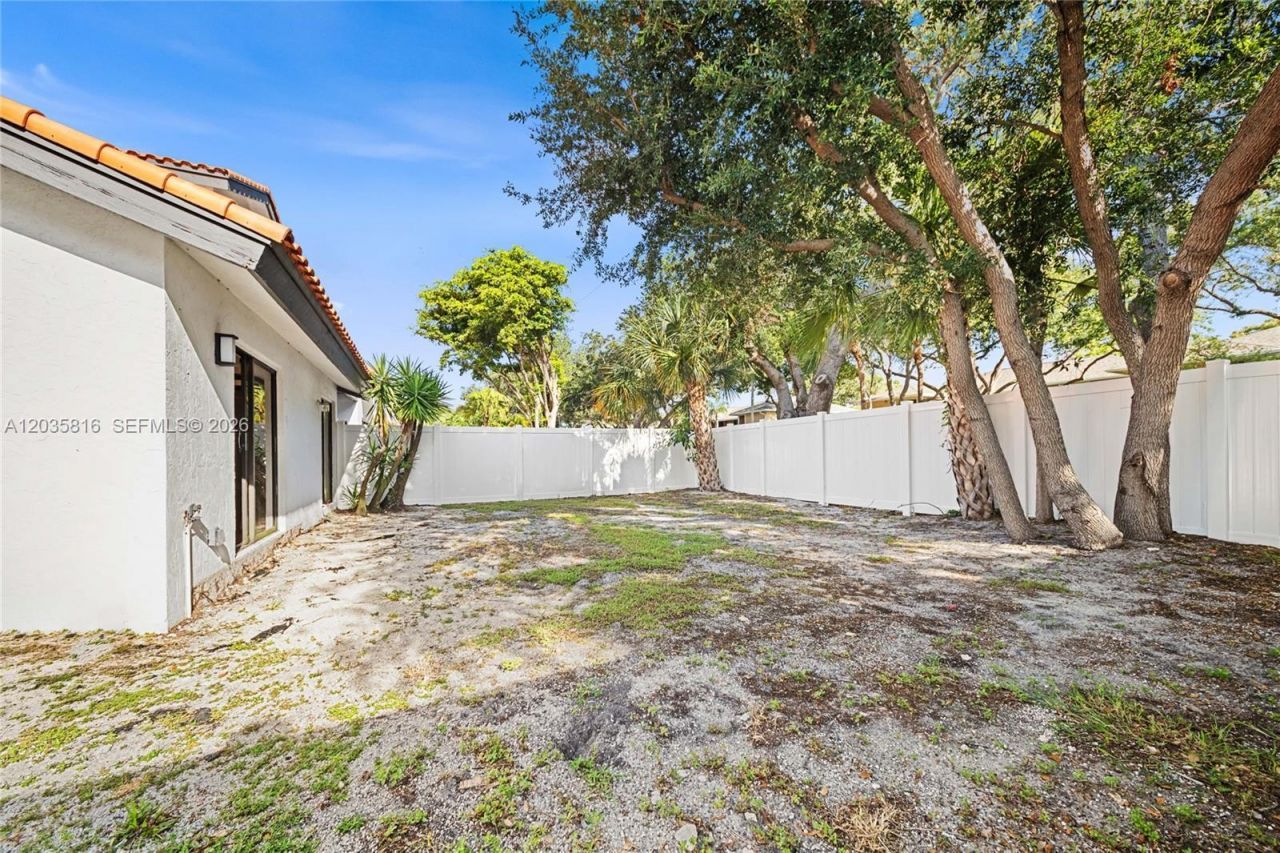 443 NE 38th Street , Boca Raton, FL 33431 Photo