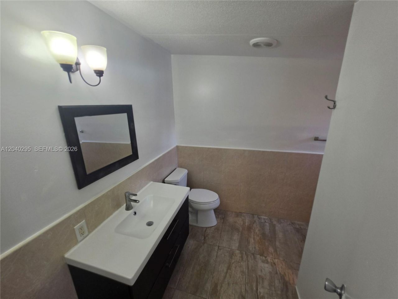 1529 SW 131 Avenue , Miami, FL 33184 Photo