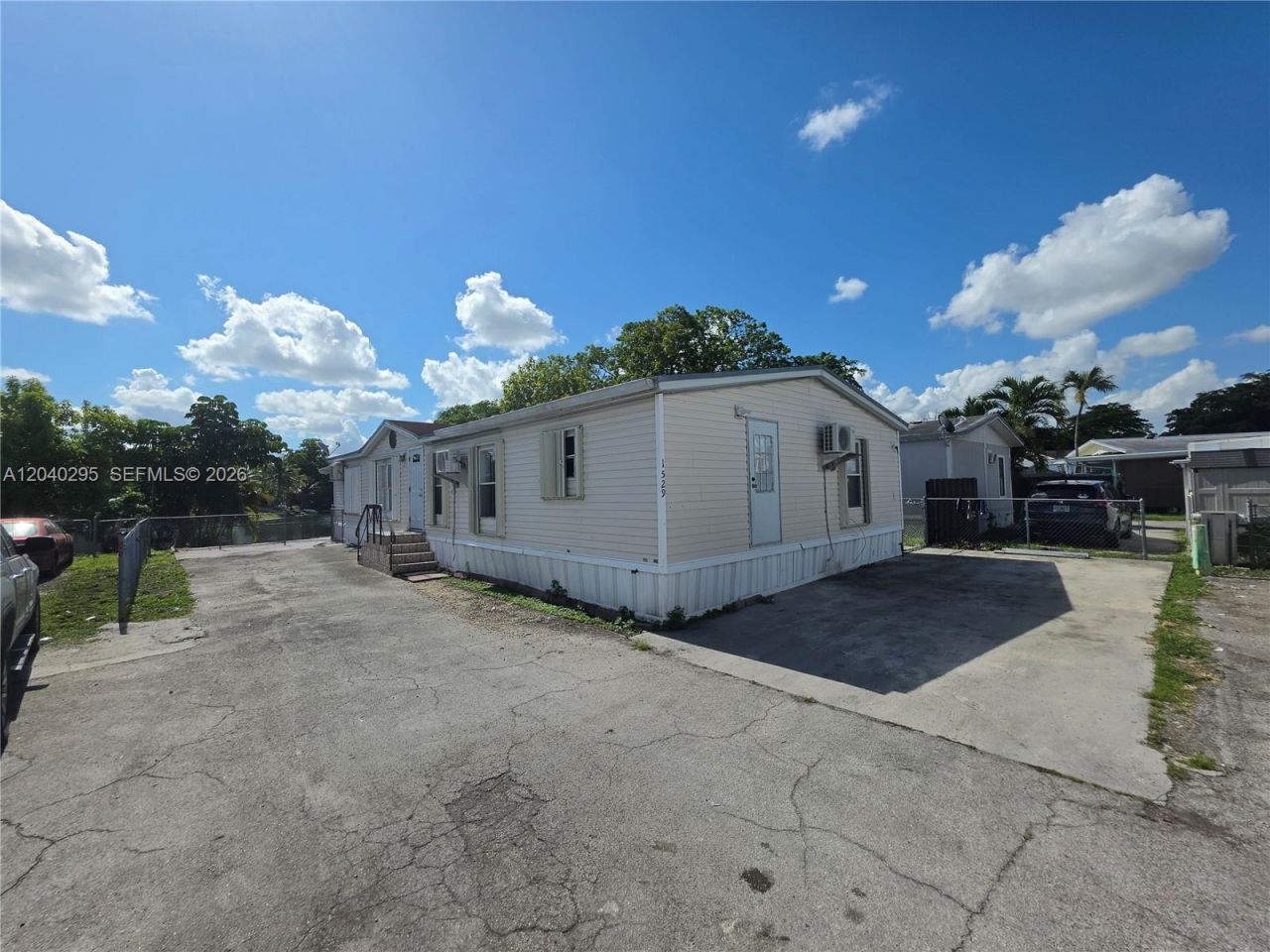1529 SW 131 Avenue , Miami, FL 33184 Photo