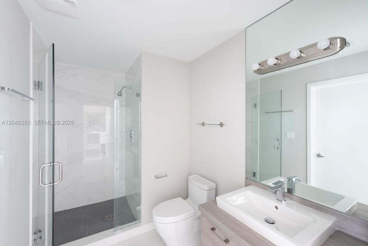 400 Sunny Isles Blvd , Unit 104, Sunny Isles Beach, FL 33160 Photo