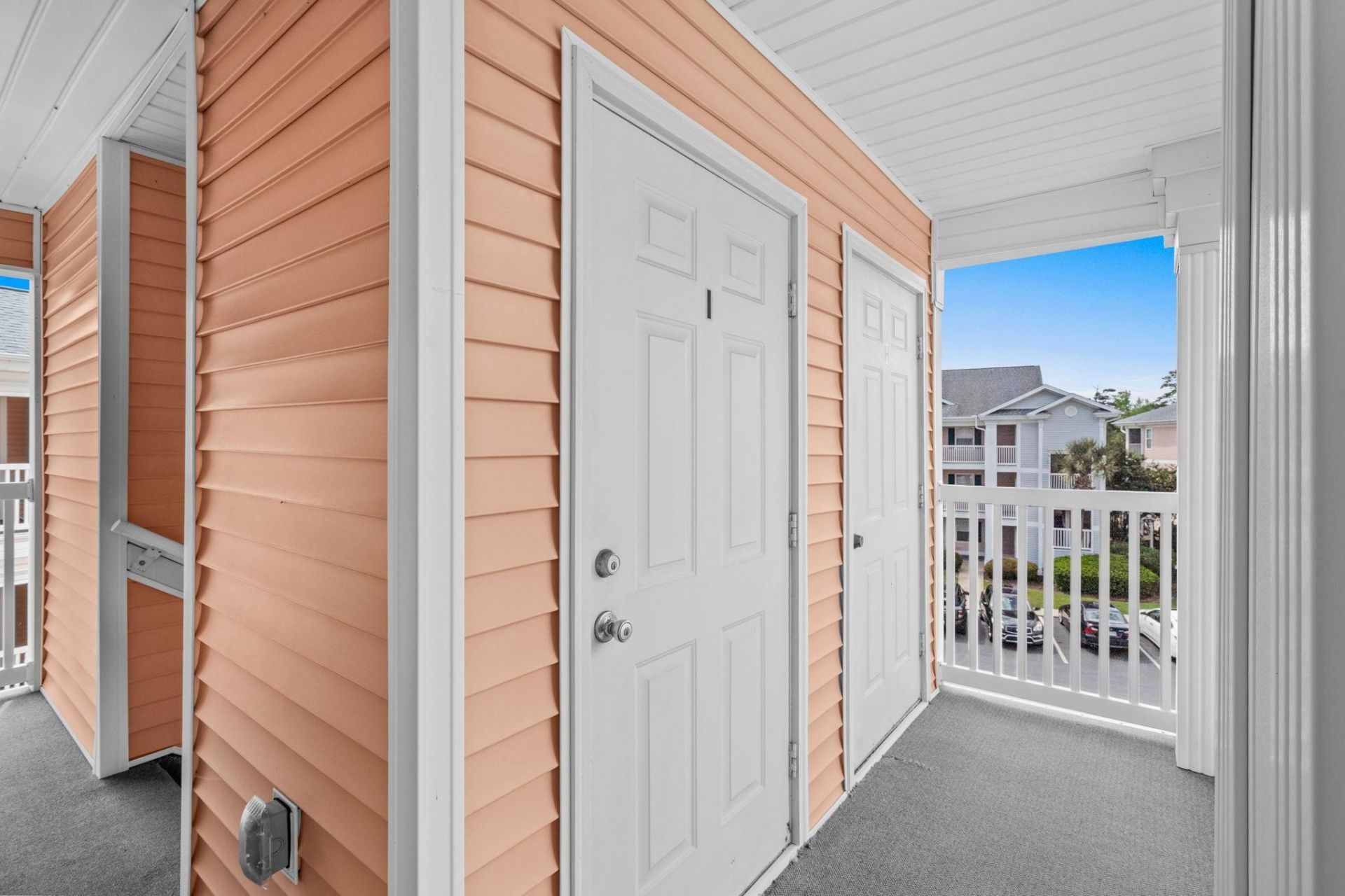633 Waterway Village Blvd. Photo 35