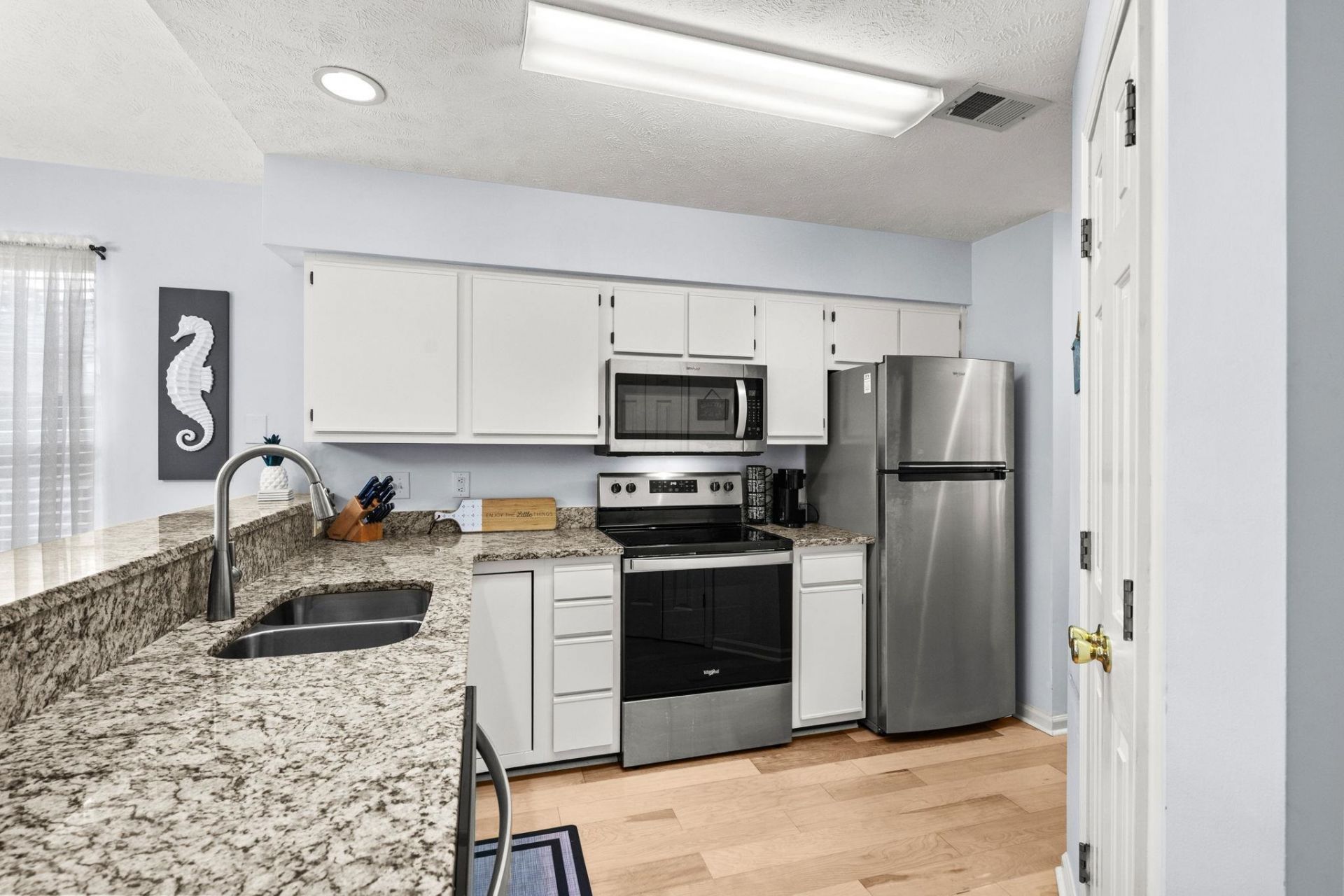 633 Waterway Village Blvd. Photo 6