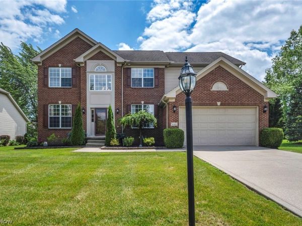 3082 Willowbrook , Aurora, OH 44202