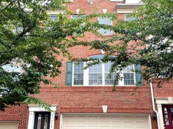 47574 ROYAL BURNHAM TERRACE, STERLING, VA 20165