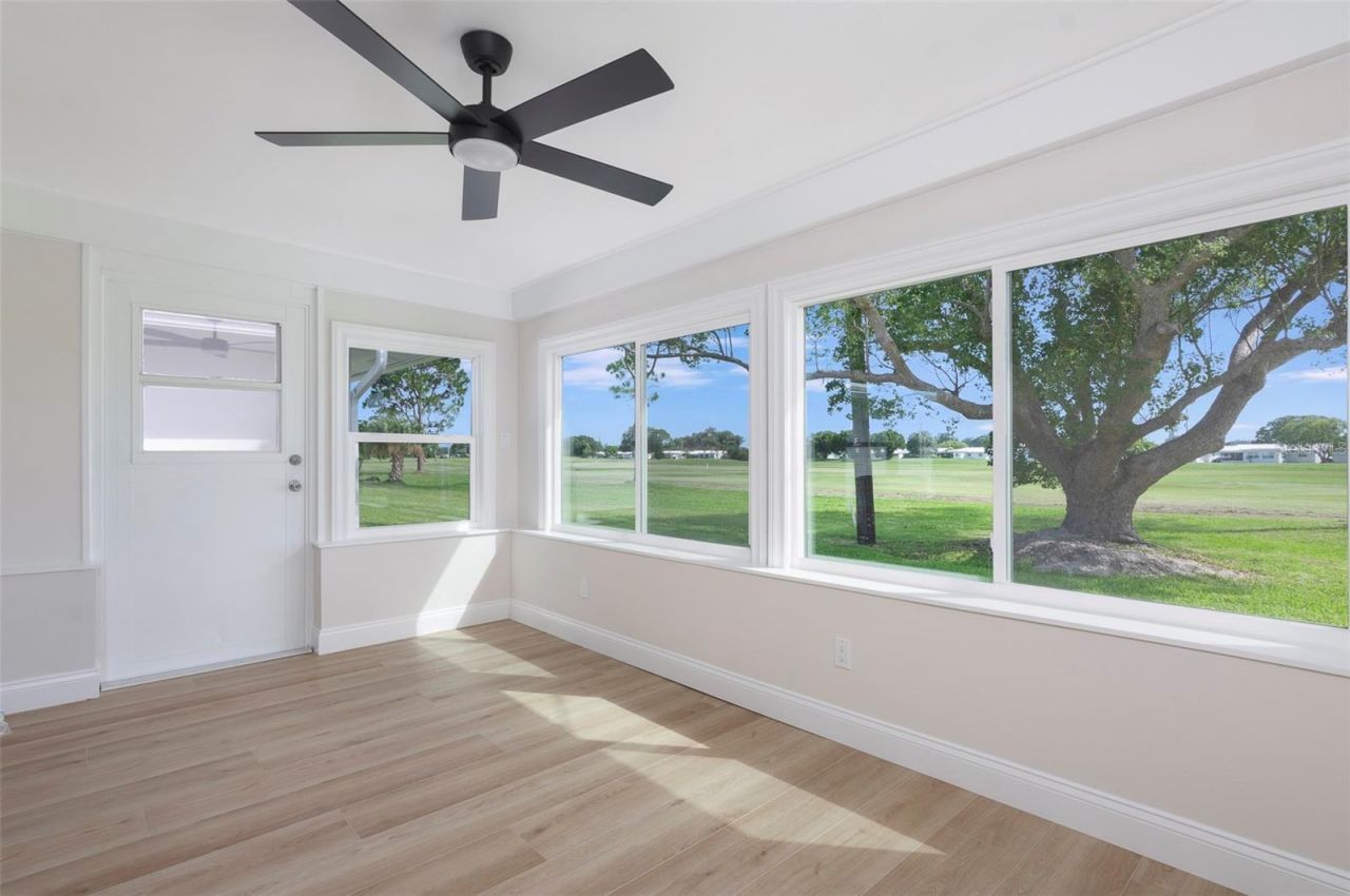 4034 Mainlands Boulevard N, Pinellas Park, FL 33782 Photo