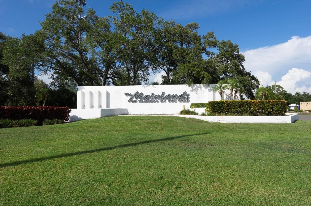 4034 Mainlands Boulevard N, Pinellas Park, FL 33782 Photo