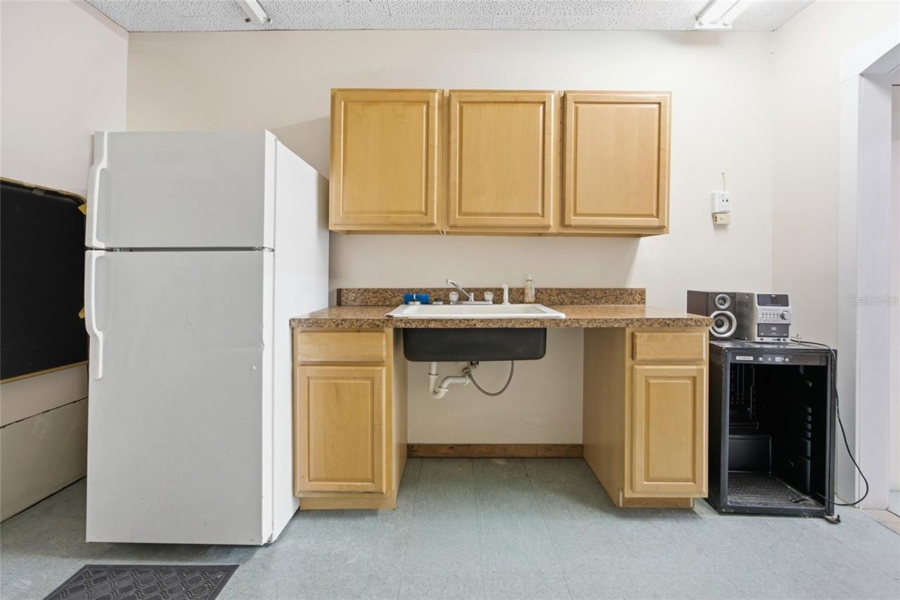 380 E Hathaway Avenue, Bronson, FL 32621 Photo