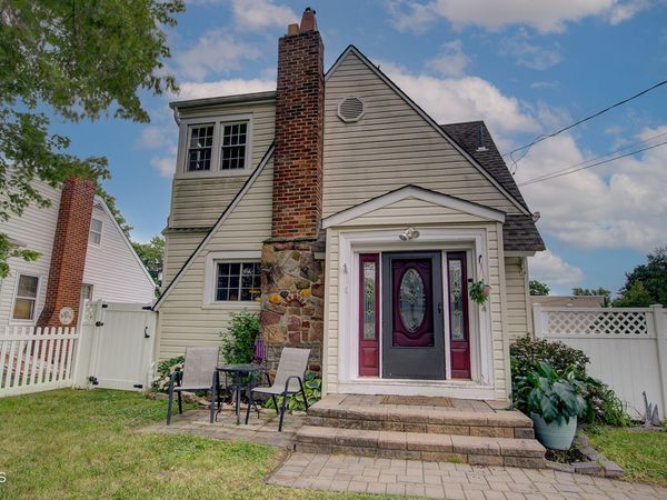 6 Anchor Boulevard, Old Bridge, NJ 08857