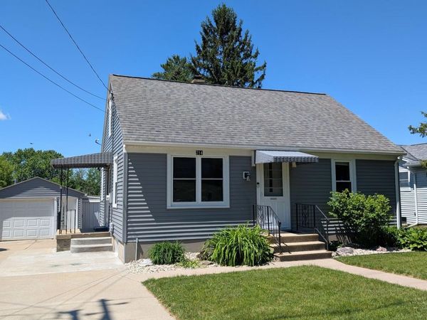 214 Fairview St, Watertown, WI 53094