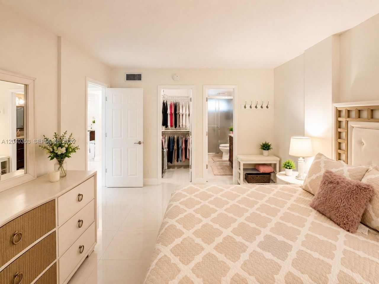 1333 E Hallandale Beach Blvd, Unit 106, Hallandale Beach, FL 33009 Photo
