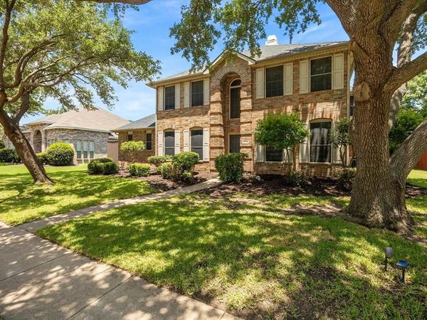 8705 Brookhollow Drive, Rowlett, TX 75089