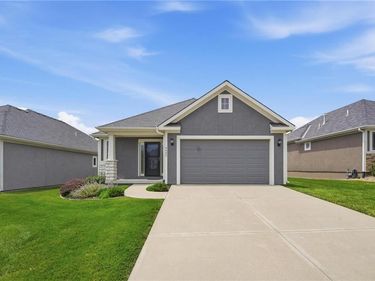 9402 N Bradford Avenue, Kansas City, MO 64154