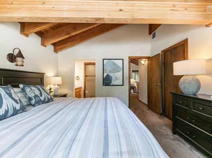 15961 Northwoods Boulevard, Truckee, CA 96161 Photo