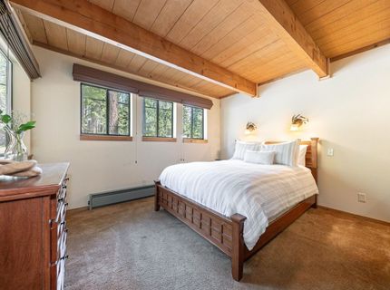 15961 Northwoods Boulevard, Truckee, CA 96161 Photo