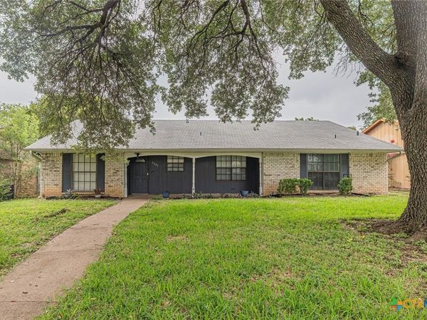 2001 Stagecoach Trail , Temple, TX 76502