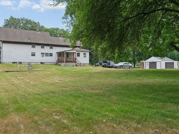 180 Lincoln St, Blackstone, MA 01504