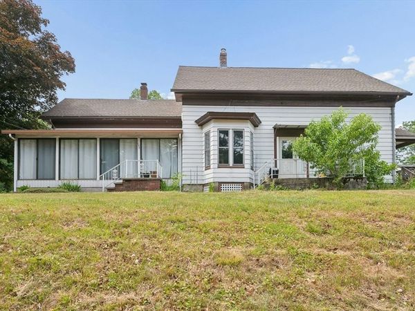 180 Lincoln St, Blackstone, MA 01504