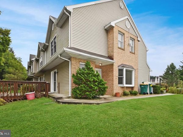307 JONATHAN COURT , HUMMELSTOWN, PA 17036