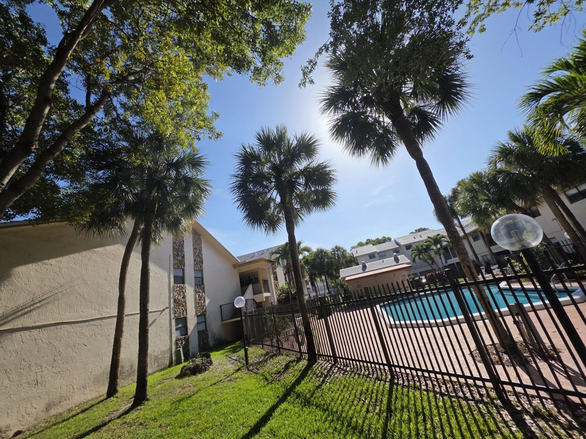 2977 Riverside Drive, Coral Springs, FL 33065 Photo